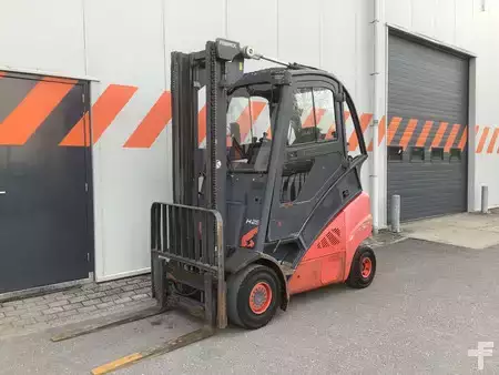 LPG Forklifts 2013  Linde H25T-02/600 (1)