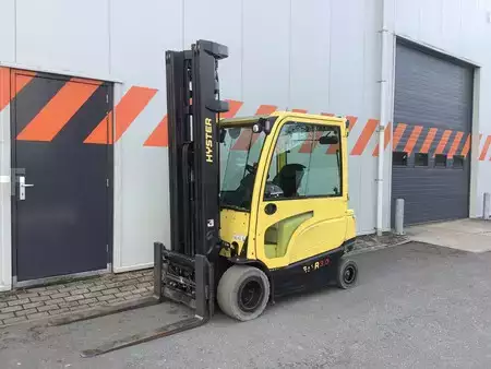 Elektryczne 4-kołowe 2015  Hyster J3.0XN (1)