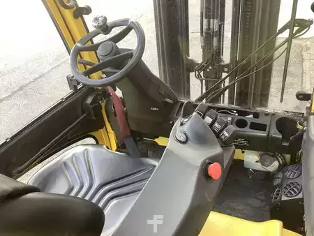 Elektryczne 4-kołowe 2015  Hyster J3.0XN (3)