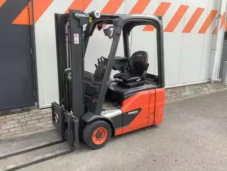 Eléctrica de 3 ruedas 2014  Linde E15-02 (1)