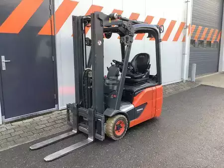 Elektrisk- 3 hjul 2015  Linde E16C-02 (1)