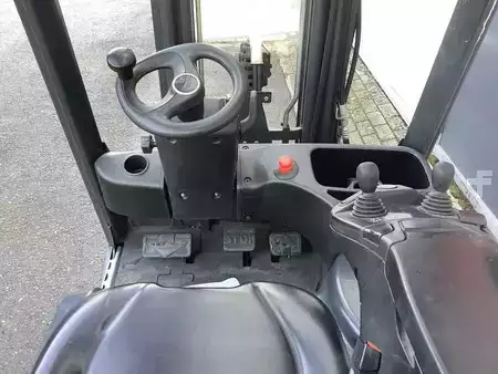 Elektrisk- 3 hjul 2015  Linde E16C-02 (3)