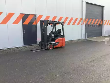 Elektrisk- 3 hjul 2015  Linde E16C-02 (5)