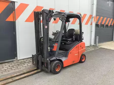 LPG Forklifts 2010  Linde H20T-01 (1)
