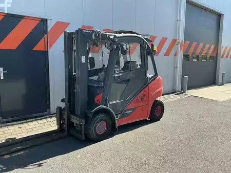 Wózki widłowe diesel 2019  Linde H25D-02 (1)