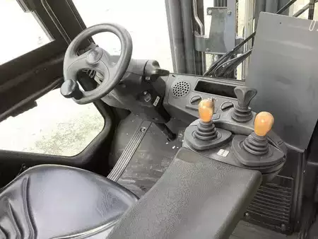 Empilhador diesel 2008  Linde H35D (3)