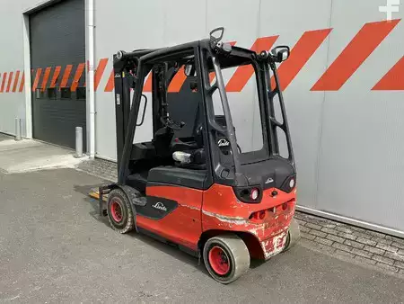 Elektro 4 Rad 2015  Linde E25L-01 (2)