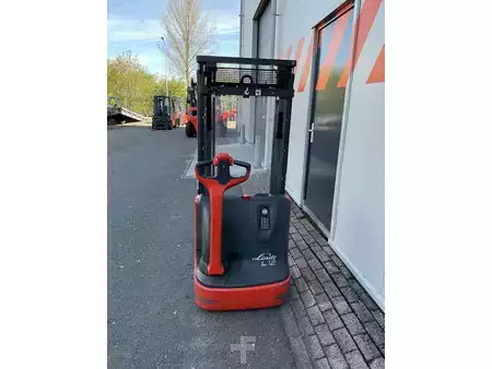 Apilador eléctrico 2019  Linde L12 (3)
