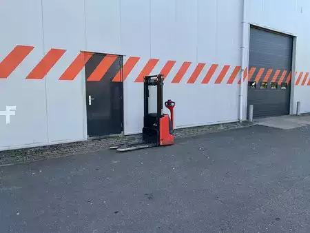 Apilador eléctrico 2019  Linde L12 (5)