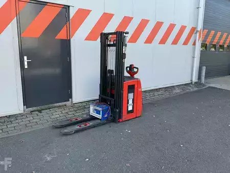Apilador eléctrico 2021  Linde L14 (1)