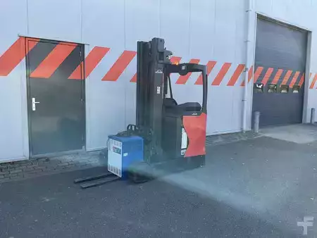 Reachtrucks  Linde R20-01 (1)