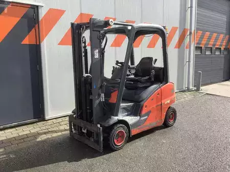 LPG Forklifts 2019  Linde H20T-01 (1)