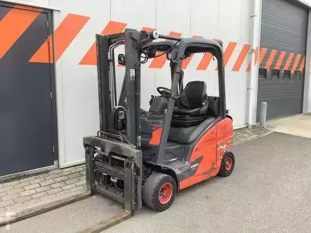 LPG Forklifts 2015  Linde H20T-01 (1)