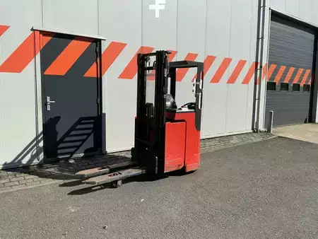 Apilador eléctrico 2017  Linde L16R (1)
