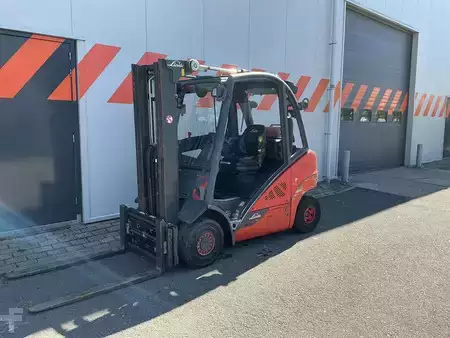 LPG Forklifts 2014  Linde H25T-02 (1)