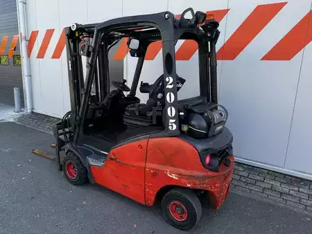 LPG Forklifts 2015  Linde H20T-01 (2)