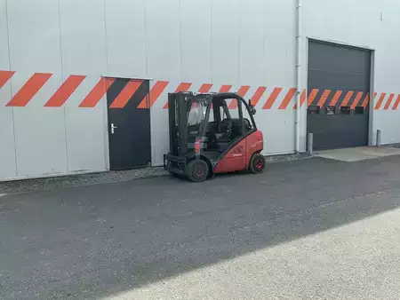 Carrelli elevatori GPL  Linde H25T-01 (4)