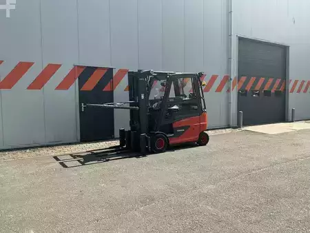 Eléctrico - 4 rodas 2015  Linde E35HL-01 (4)