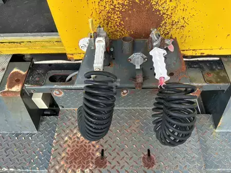Trator de terminal  MOL YT200/4x2 (6)