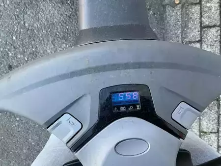 Wózek wysokiego podnoszenia 2020  BT SWE120 (4)