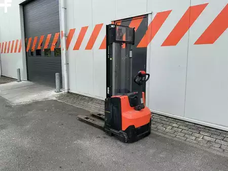 Ledstaplare gå  BT SWE120 (2)