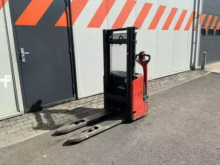 Pallet Stackers 2020  Linde L12 (1)