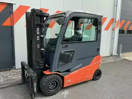 Elektromos 4 kerekű 2018  Toyota 8FBMT30 (1)