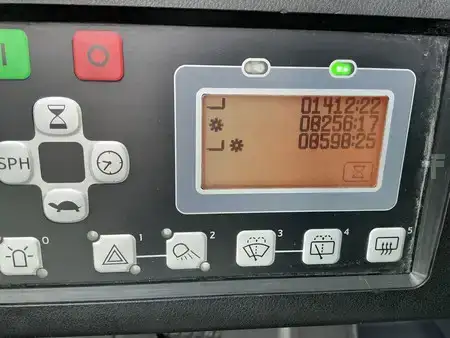 Elektromos 4 kerekű 2018  Toyota 8FBMT30 (5)