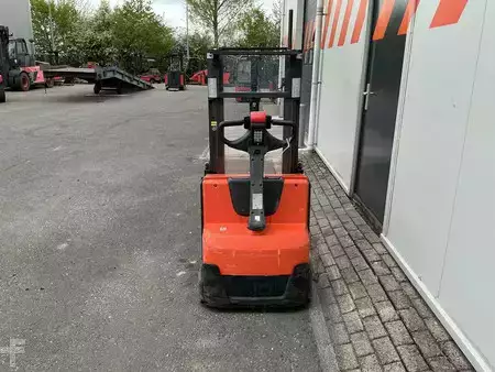 Pinontavaunu 2017  Toyota SWE200D (3)