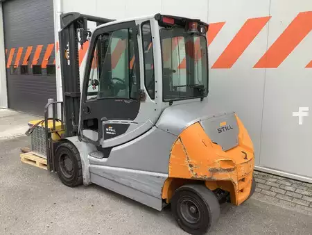 Eléctrica de 4 ruedas 2021  Still RX60-50/600 (2)