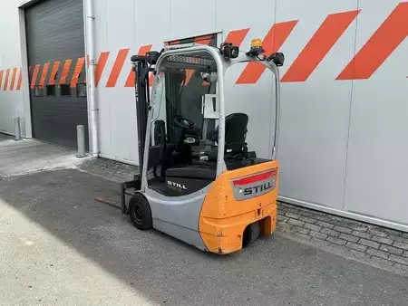 Eléctrica de 3 ruedas 2020  Still RX50-13 (2)