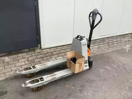 Transpalettes électriques 2021  Still ECH15C (1)