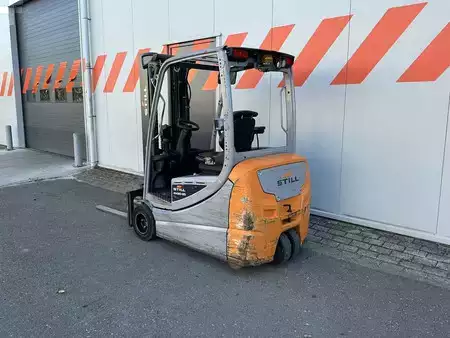 3-wiel elektrische heftrucks  Still RX20-20L (2)