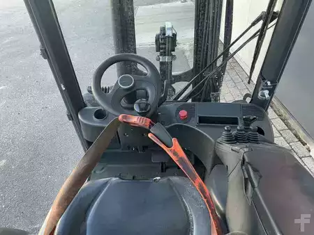 Sähkö - 3 pyör 2019  Linde E16L-02 (3)