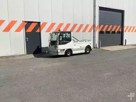 Terminálový traktor  Linde P250 (4)