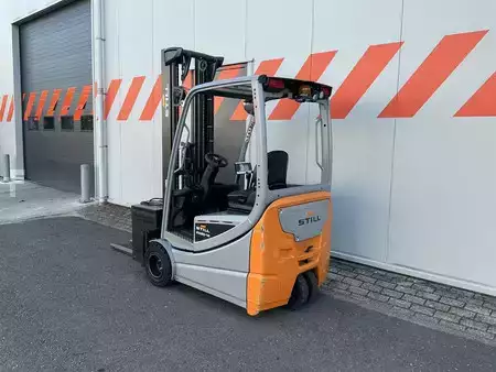 Carrelli elettrici 3 ruote  Still RX20-14C (2)