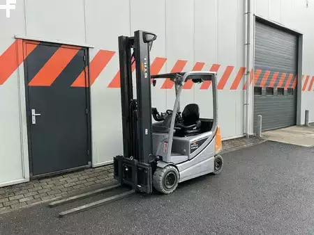 4-wiel elektrische heftrucks 2020  Still RX20-20P (1)