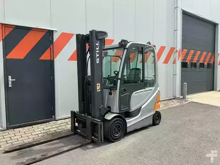 Elektro čtyřkolový VZV 2017  Still RX60-25 (1)