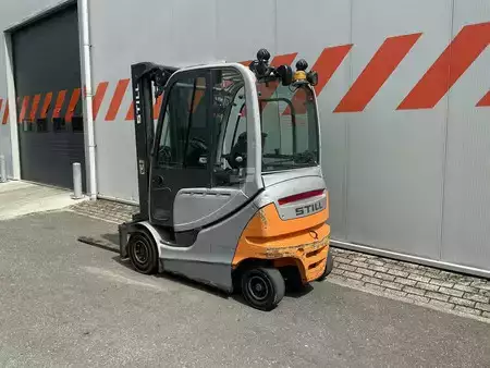 Elektro čtyřkolový VZV 2017  Still RX60-25 (2)