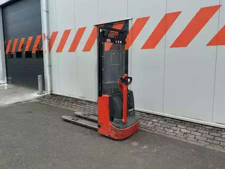 Stacker pedestre 2017  Linde L12 (2)