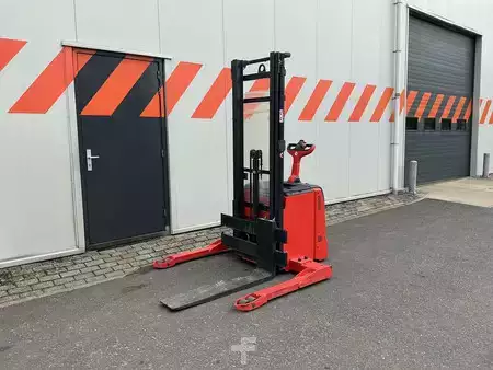 Pallet Stackers  Linde L16AS (1)