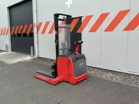Pallet Stackers  Linde L16AS (2)