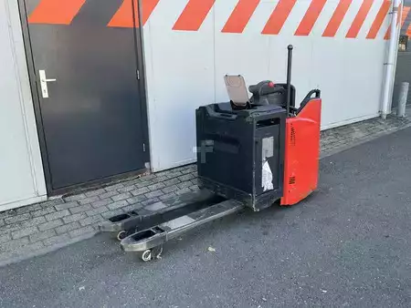 Nízkozdvižný vozík 2017  Linde T20SP-02 (1)