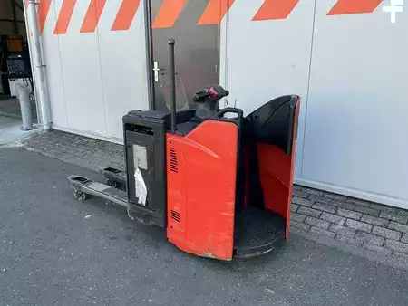 Nízkozdvižný vozík 2017  Linde T20SP-02 (2)
