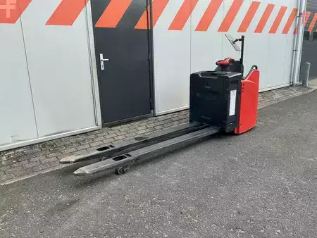 Elektrische palletwagens 2024  Linde T20SP (1)