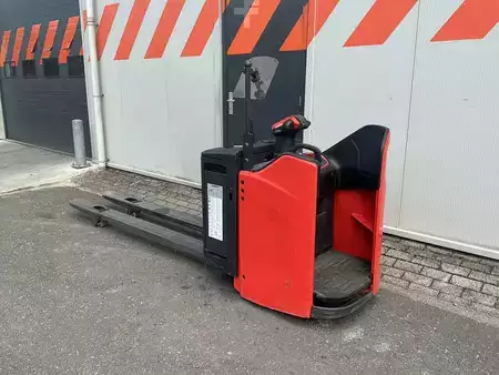 Elektrische palletwagens 2024  Linde T20SP (2)
