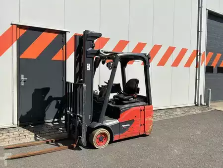 Elektro tříkolové VZV 2020  Linde E16C-02 (1)