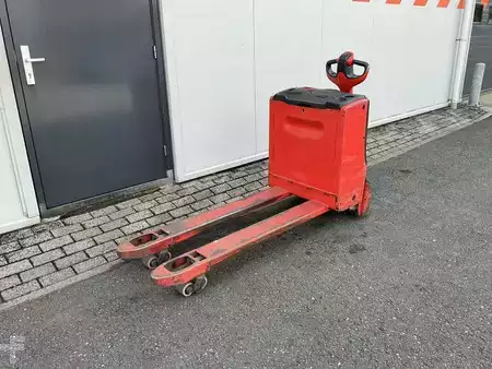 Transpalettes électriques 2019  Linde T20 (1)