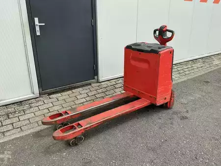 Transpalettes électriques 2018  Linde T20 (1)