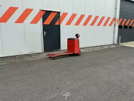 Transpalettes électriques 2018  Linde T20 (5)
